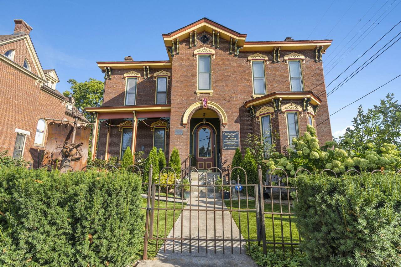 388 Broadway - Photo 1