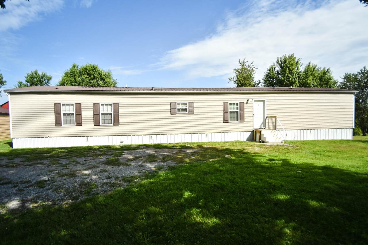 160 Rosstown Rd - Photo 1