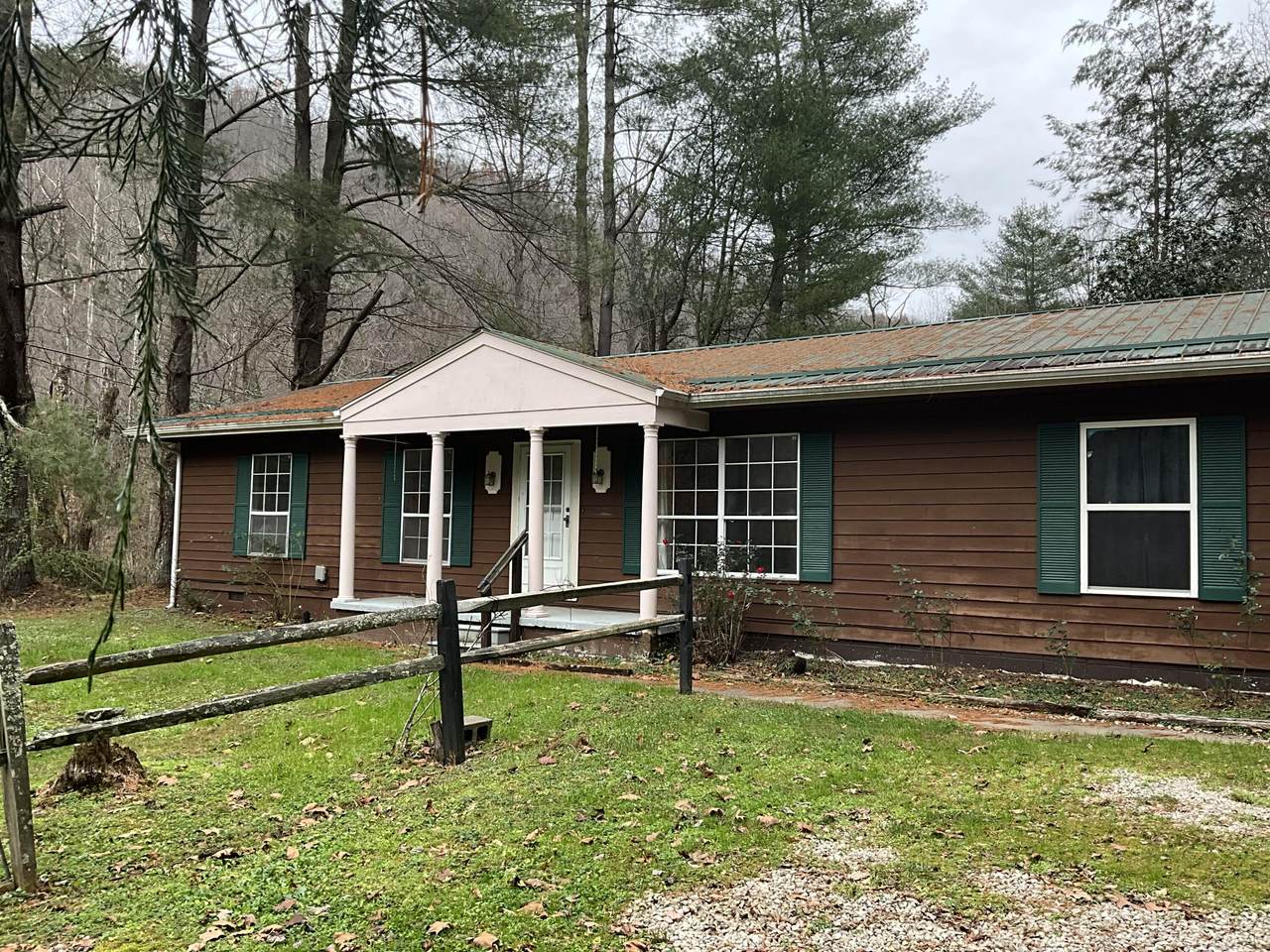 73 State Highway 2467 - Photo 1