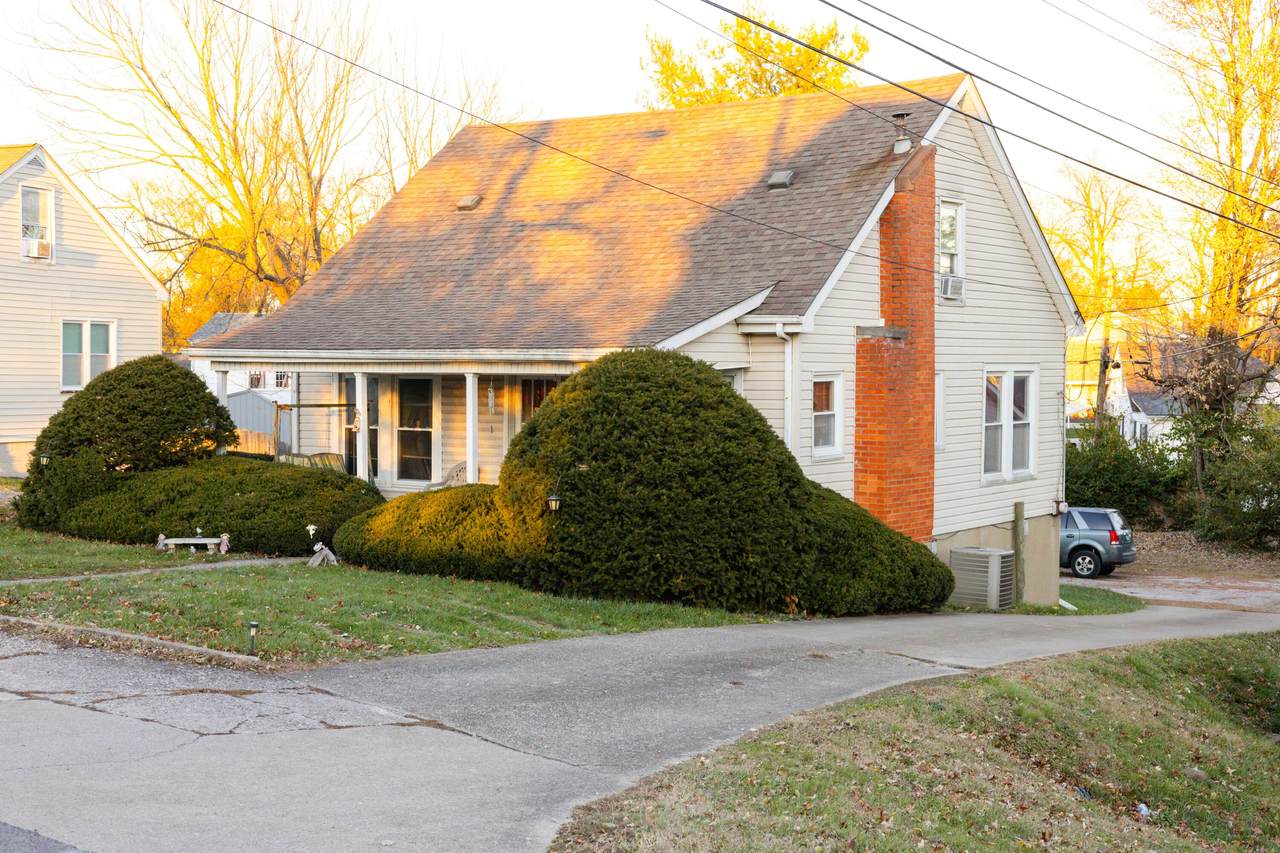 120 Highview Drive - Photo 1