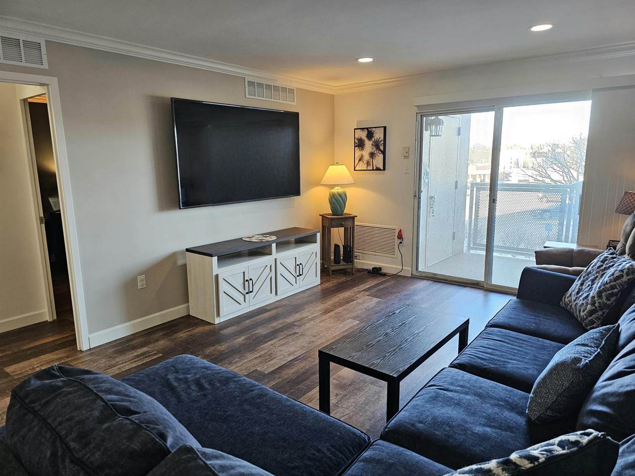 2121 Nicholasville - Photo 1