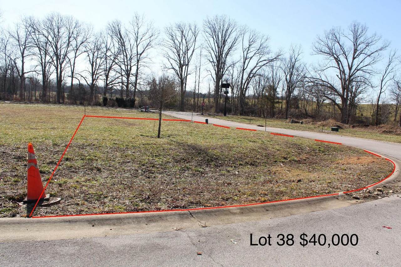 1703 Veterans Avenue - Photo 1