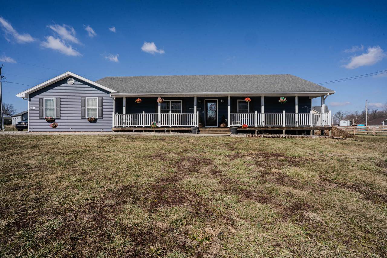 1204 Meadow Brook Drive - Photo 1