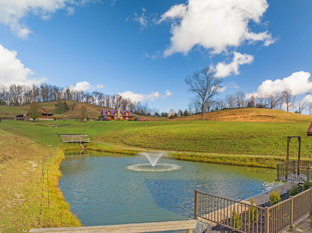 https://bt-photos.global.ssl.fastly.net/lexington/1280_boomver_1_25004831-2.jpg