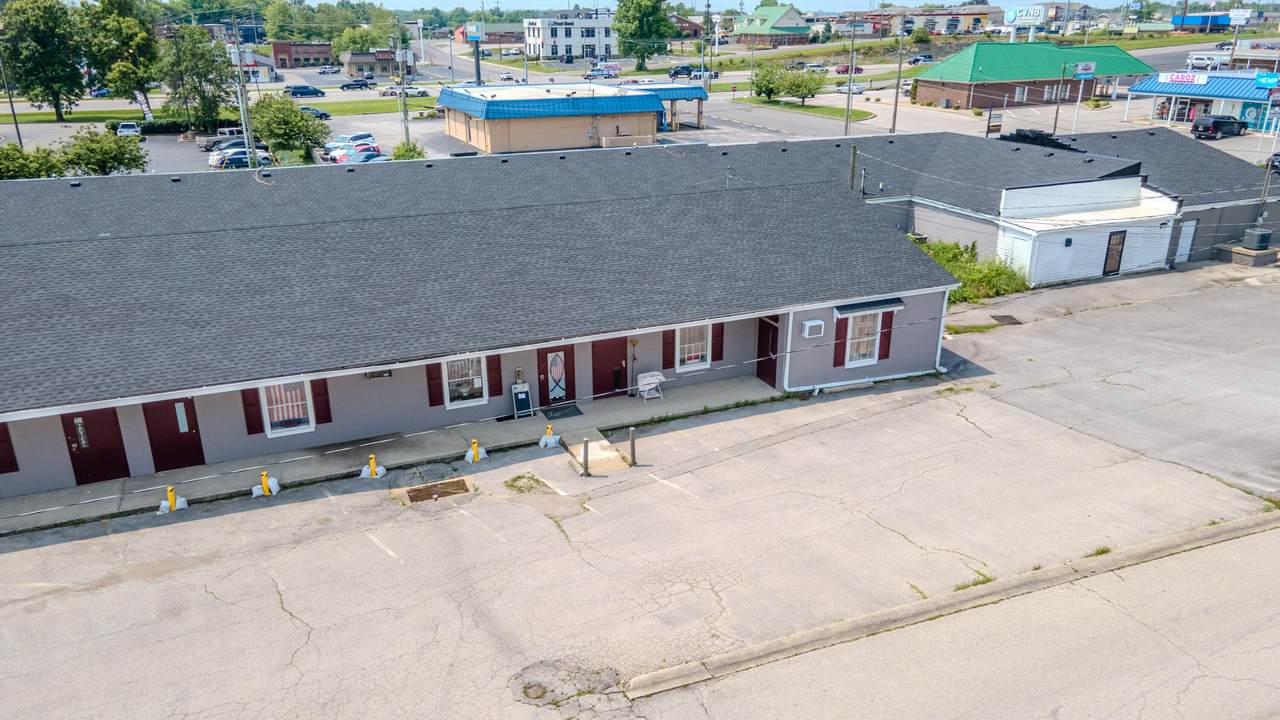 305 Geri Lane - Photo 1