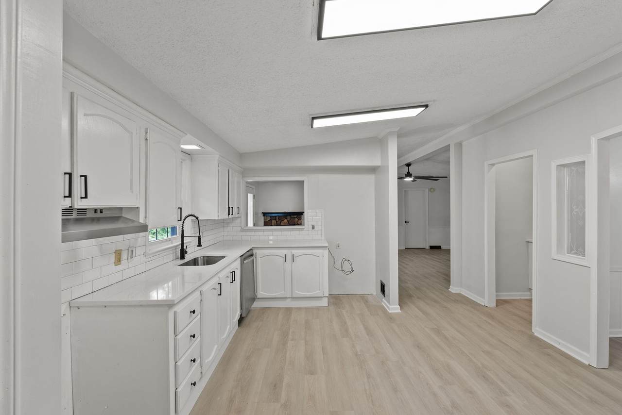 4822 Us Hwy 27 N - Photo 1