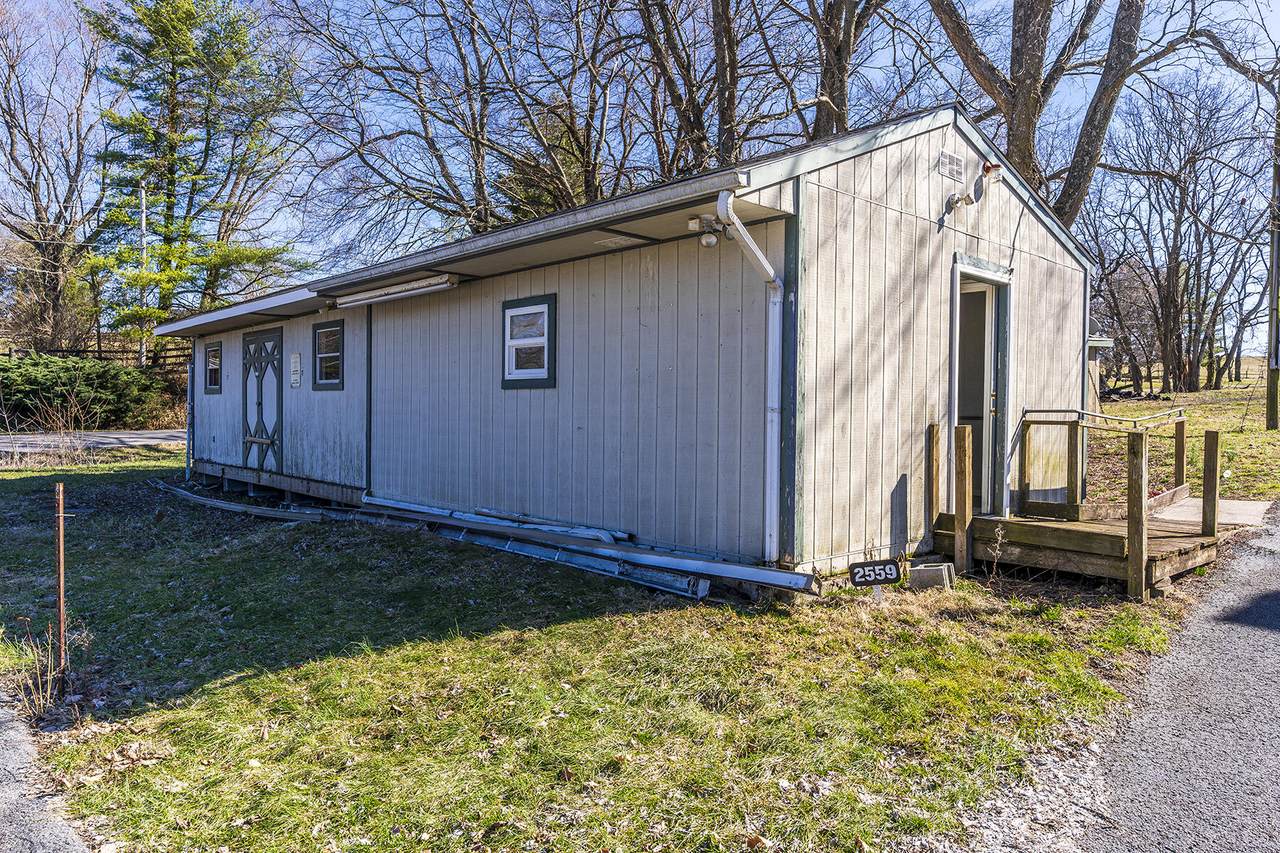 2559 Kennedy Bridge Road - Photo 1
