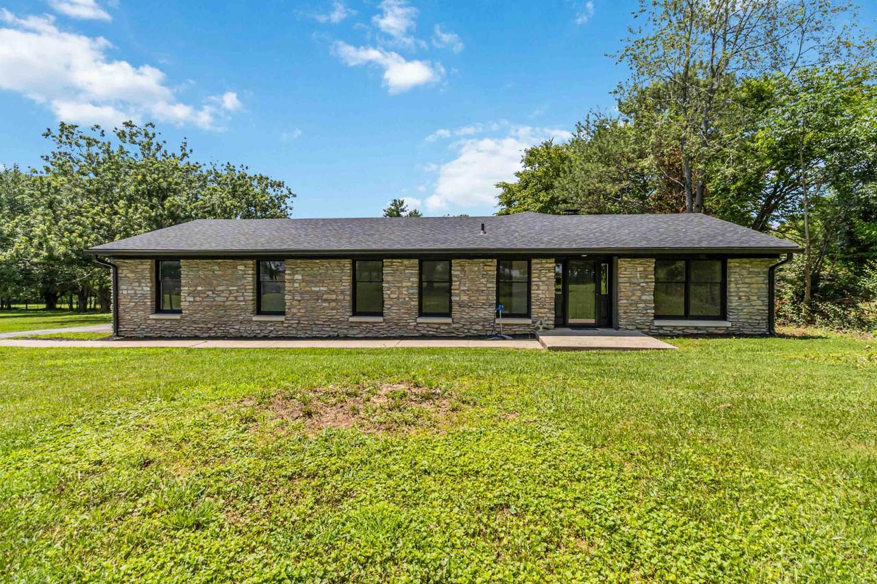 499 Hill Road - Photo 1