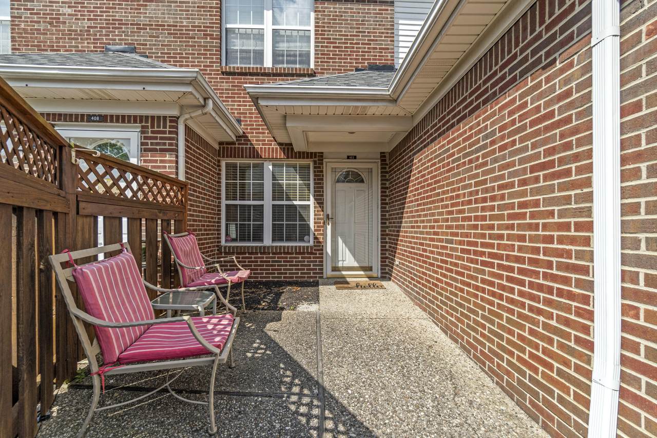 402 Blue Rose Court - Photo 1