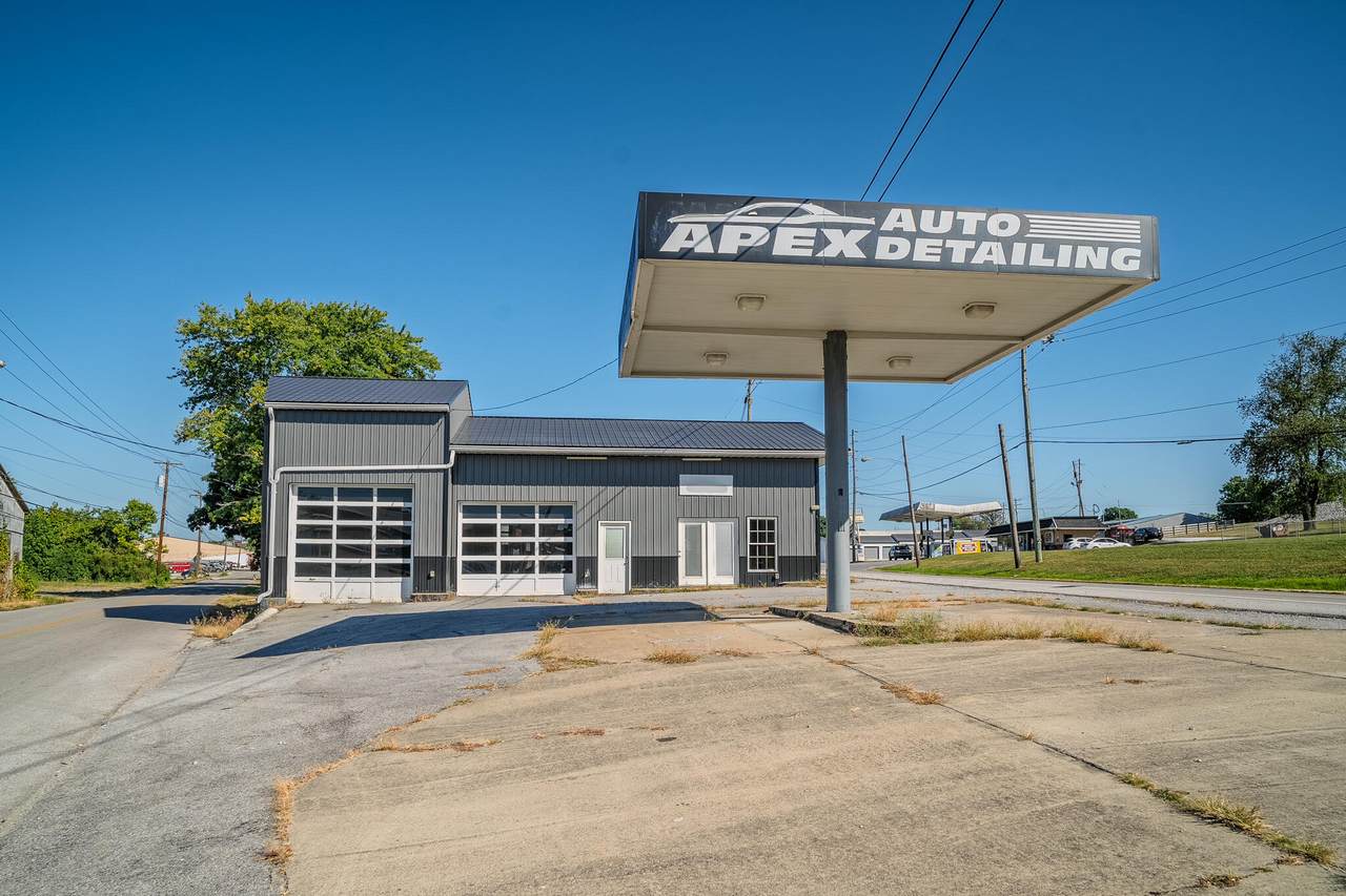 405 Water Street - Photo 1