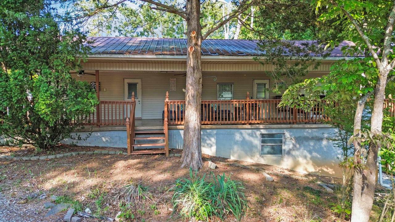 147 Lakeshore Drive - Photo 1