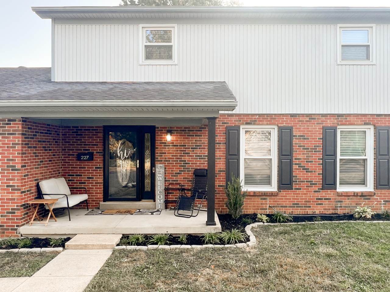 227 Meadowview Drive - Photo 1