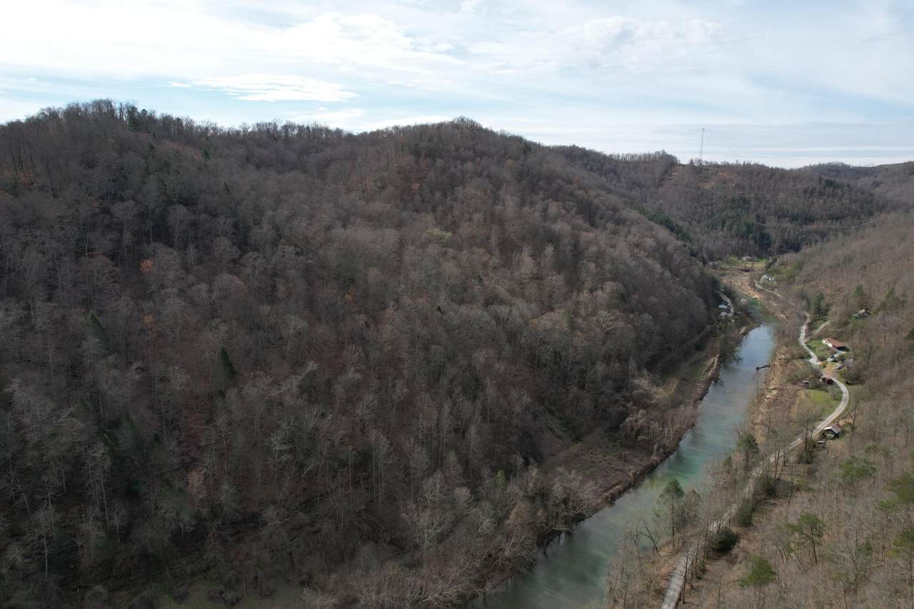 594 Morning Glory Lane - Photo 1