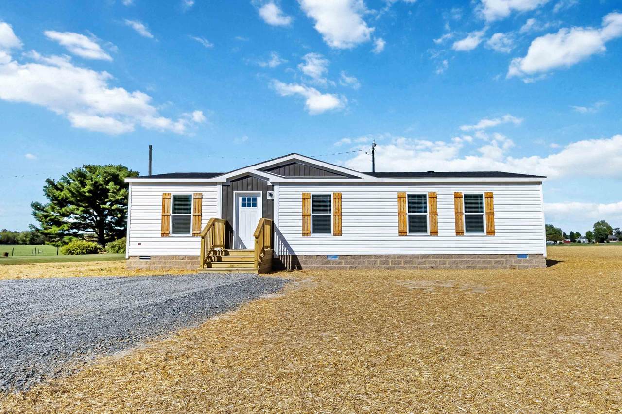 818 Clear Fork Road - Photo 1