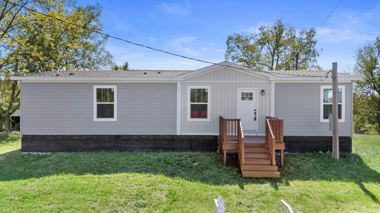 271 Walnut Street - Photo 1