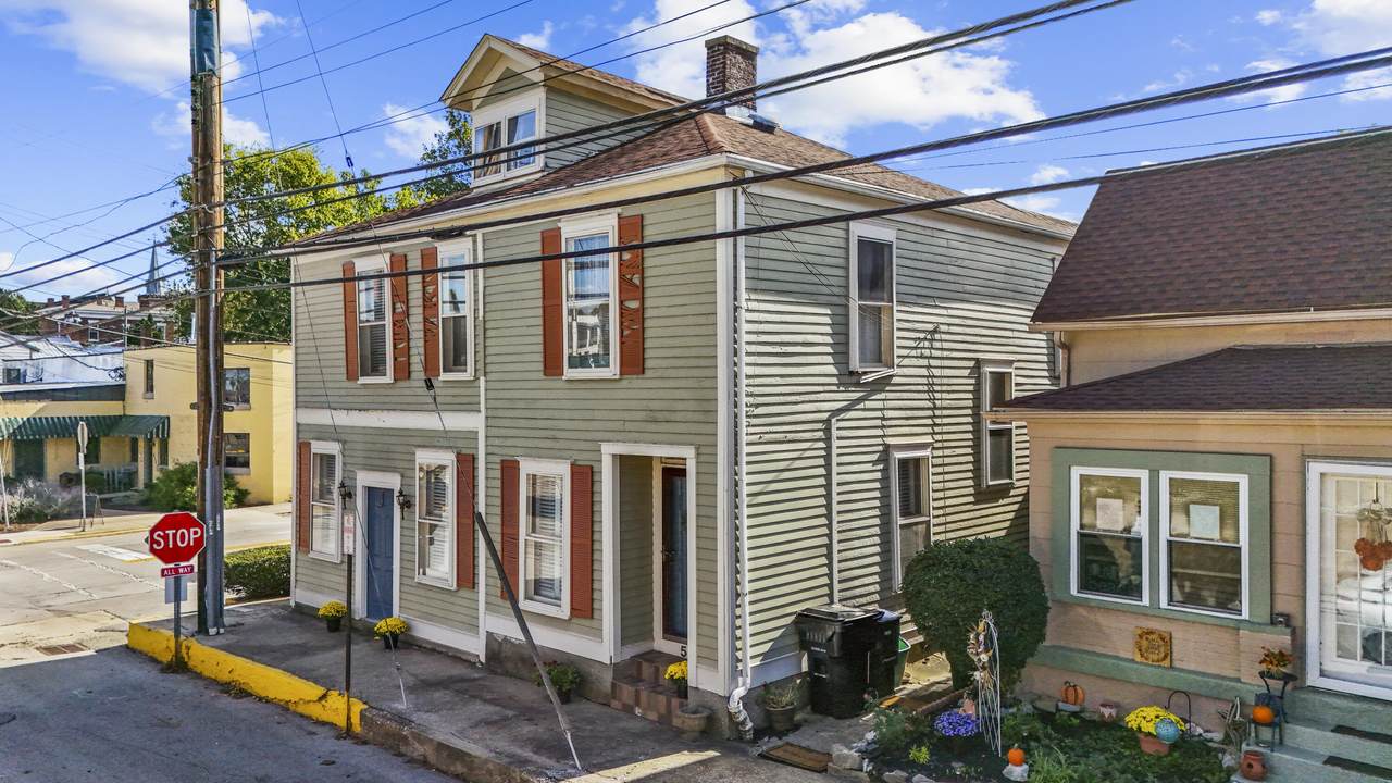 501 Broadway Street - Photo 1