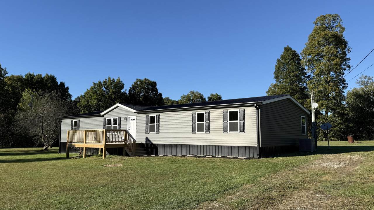 29 Teresa Lane - Photo 1