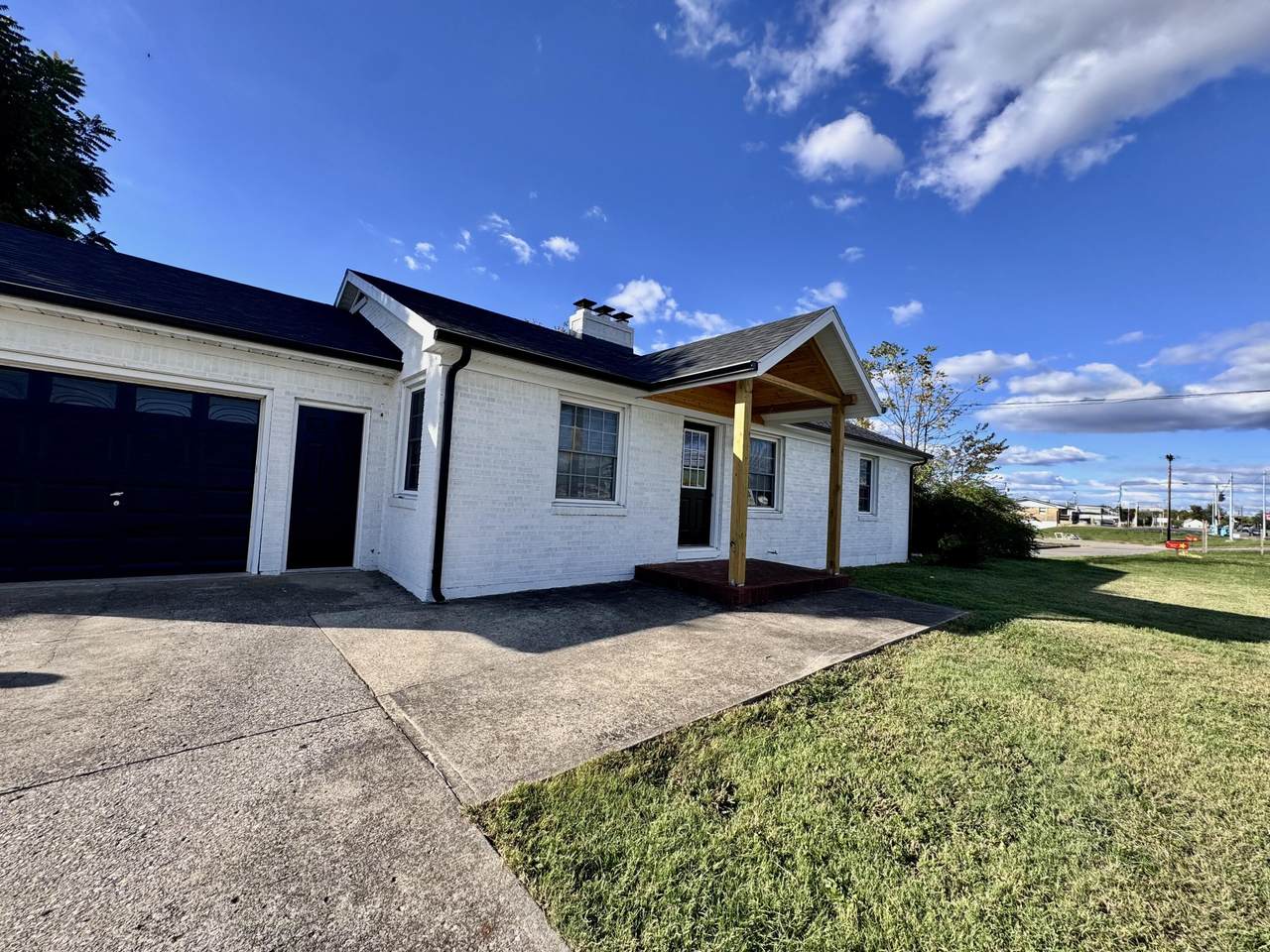 1415 Main Street - Photo 1