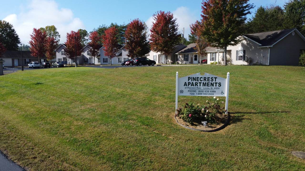 37 Pinecrest Drive - Photo 1