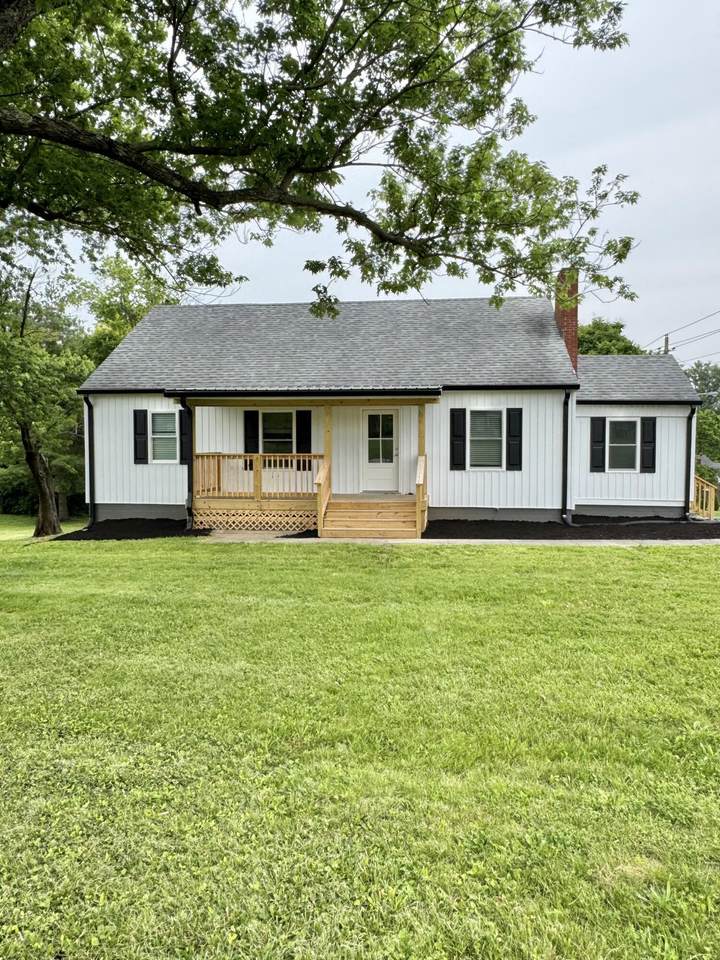 600 Lexington Avenue - Photo 1