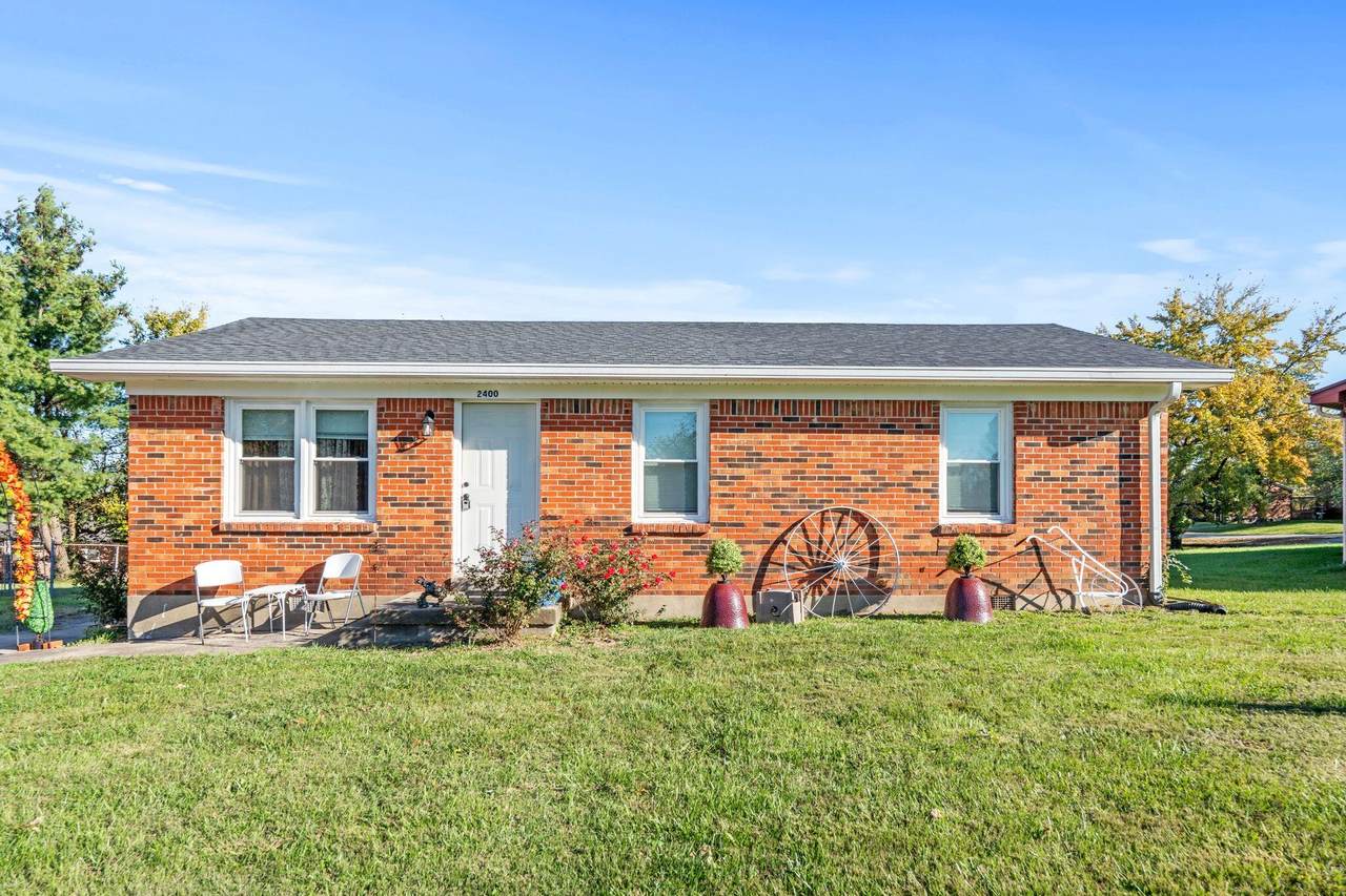 2400 Evergreen Road - Photo 1