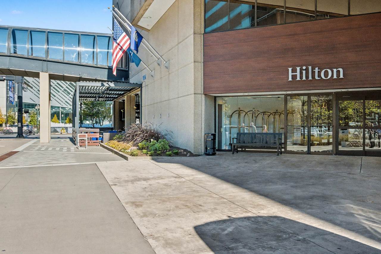 345 Vine Street - Photo 1