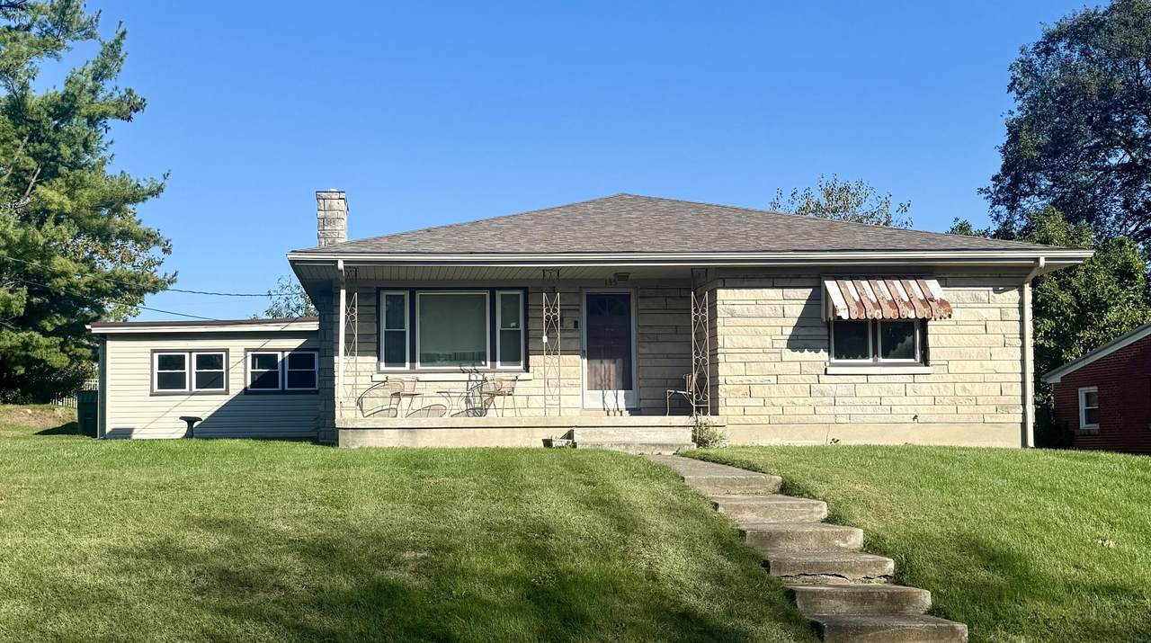 135 Parkview Avenue - Photo 1