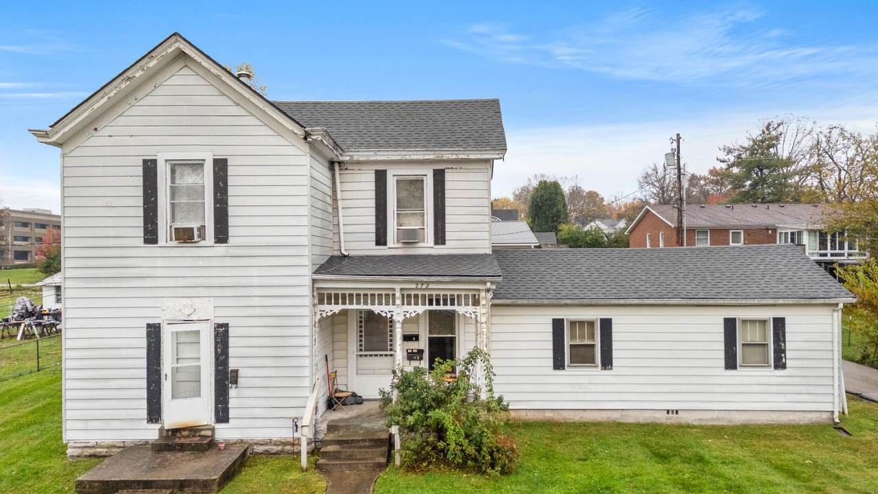 272 Douglas Avenue - Photo 1