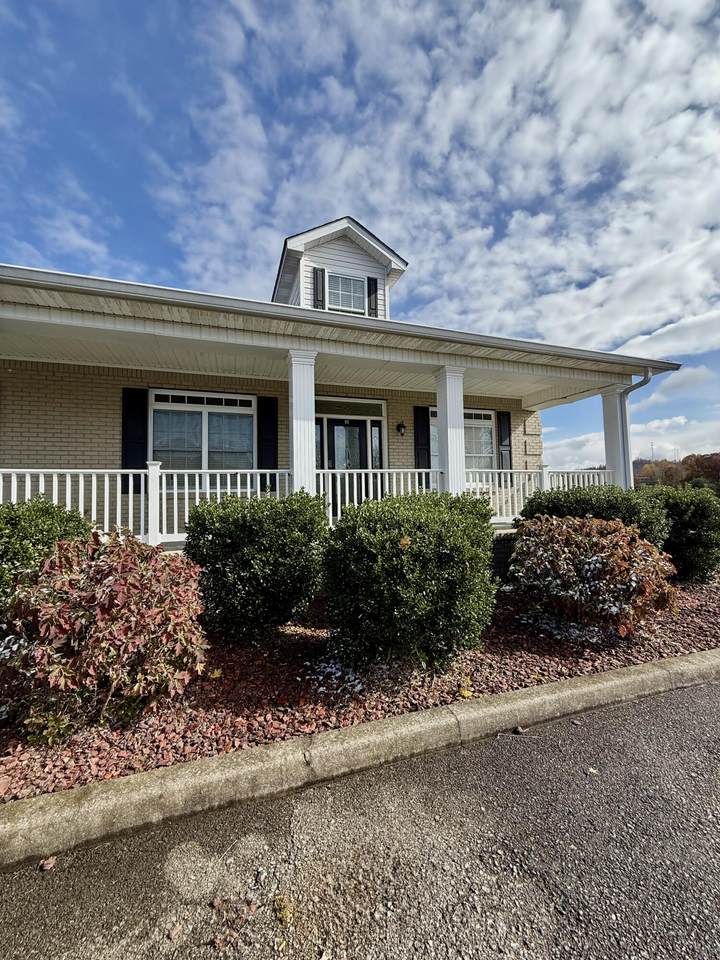 98 Melrose Drive - Photo 1