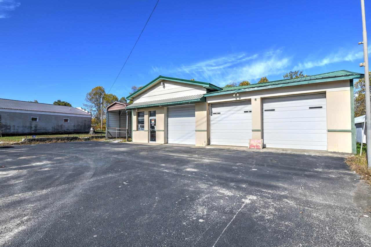 7360 Hwy 421 N - Photo 1