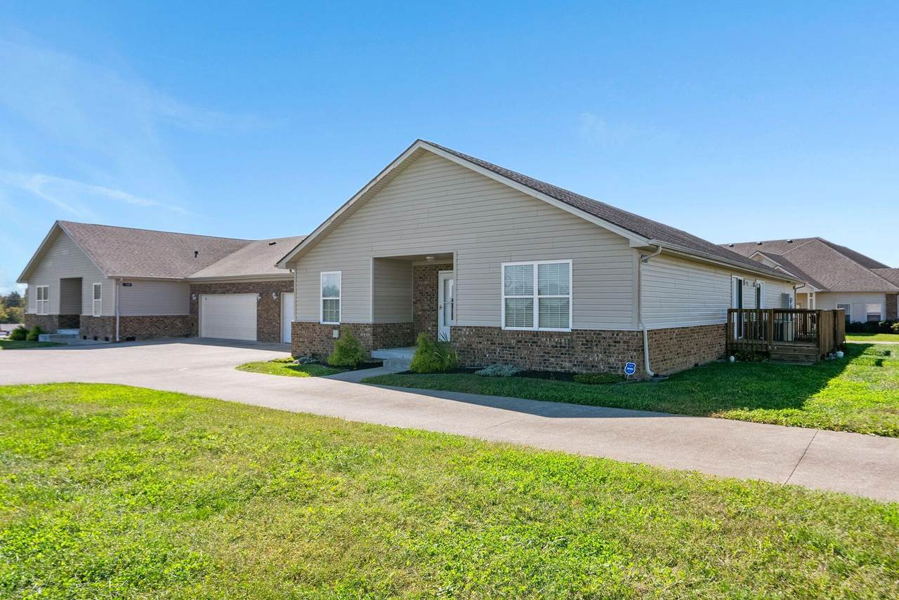 508 Regency Circle - Photo 1