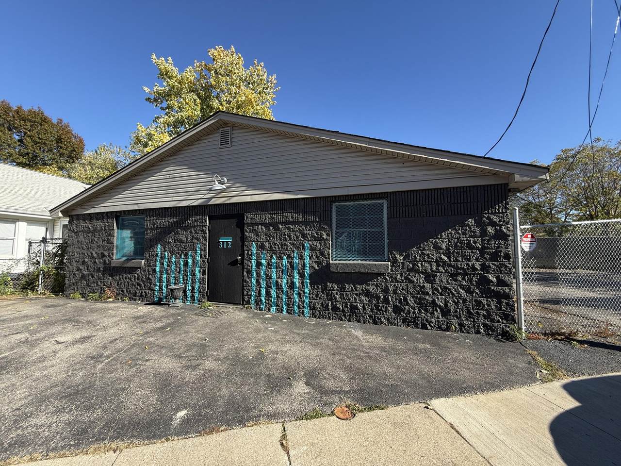 312 Thompson Road - Photo 1