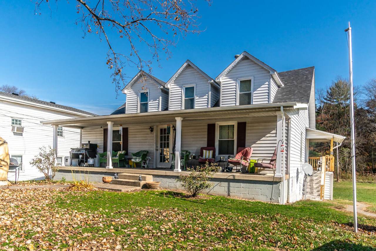 211 Mt Vernon Road - Photo 1