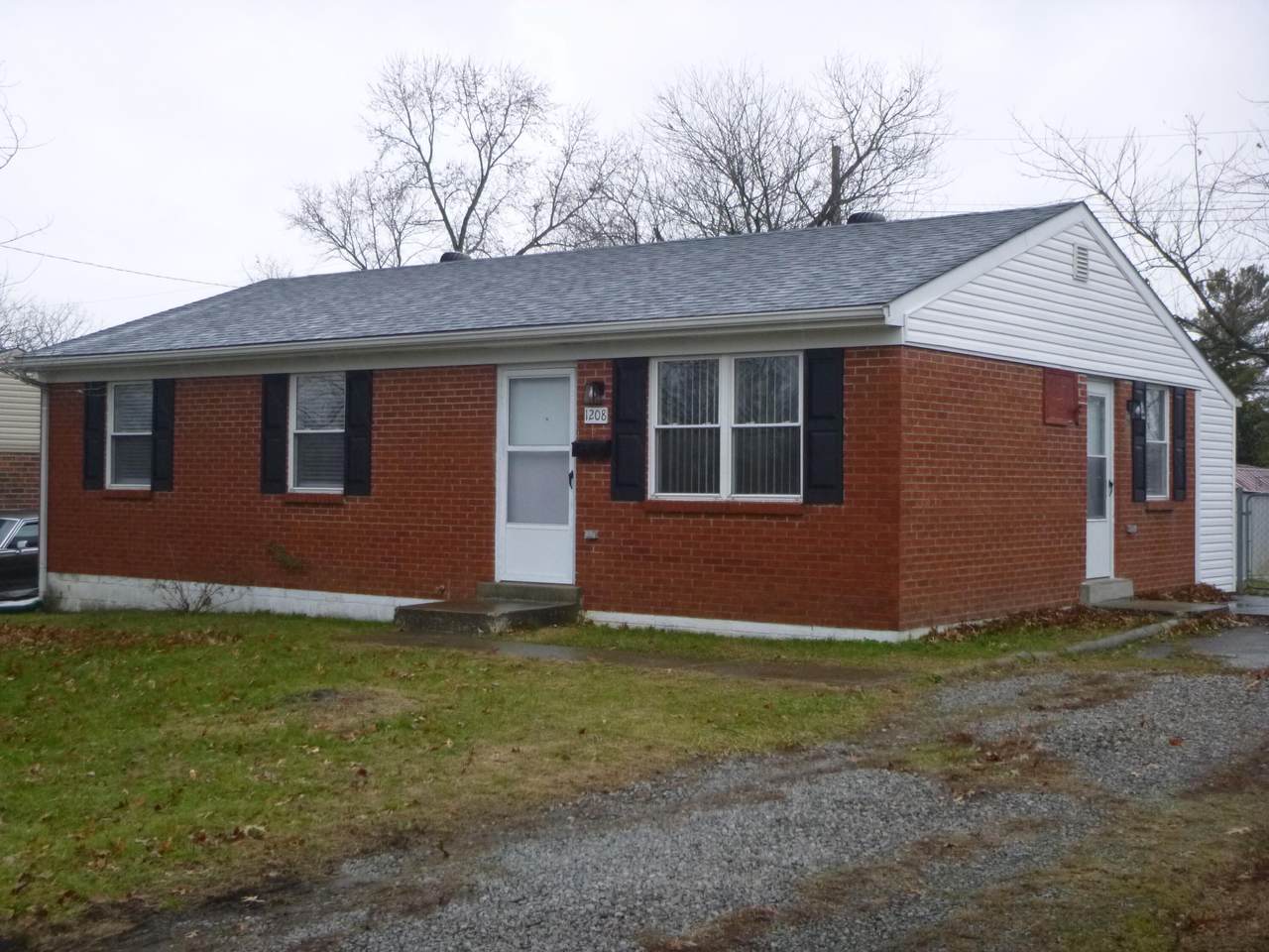 1208 Fiesta Way - Photo 1