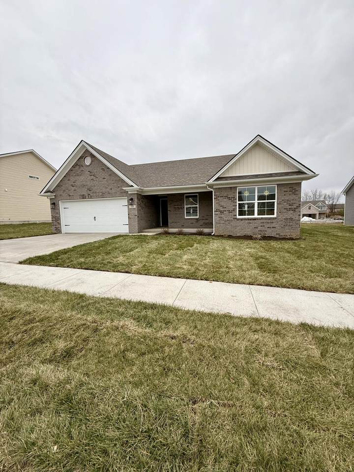 105 Tyler Way - Photo 1