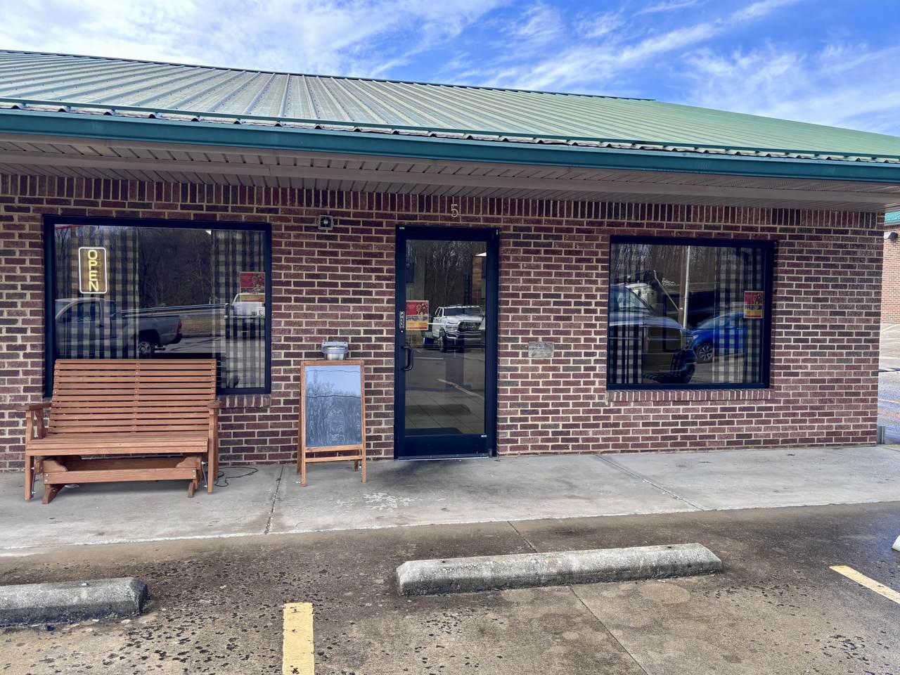 10275 N Hwy 27 - Photo 1