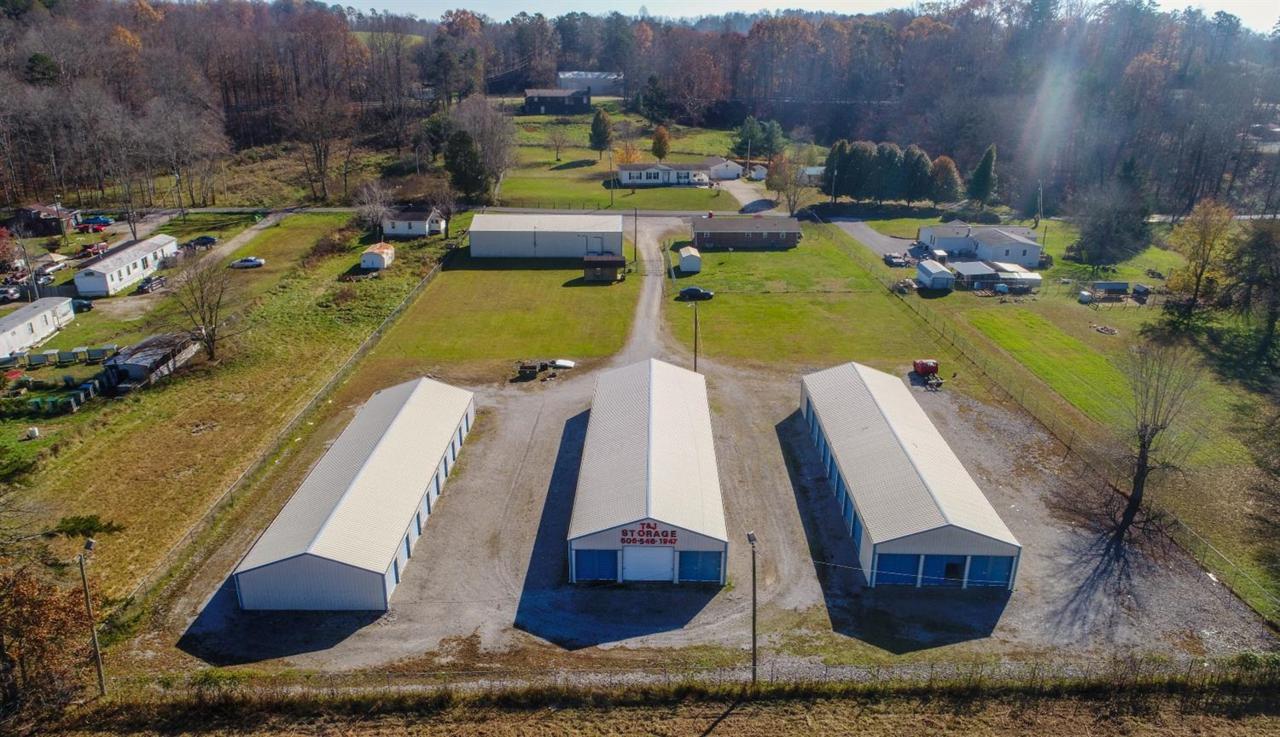 132 Dow Adkins Lane - Photo 1