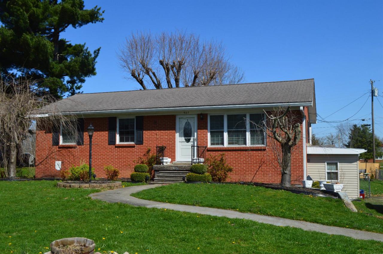 927 Sunset Drive - Photo 1