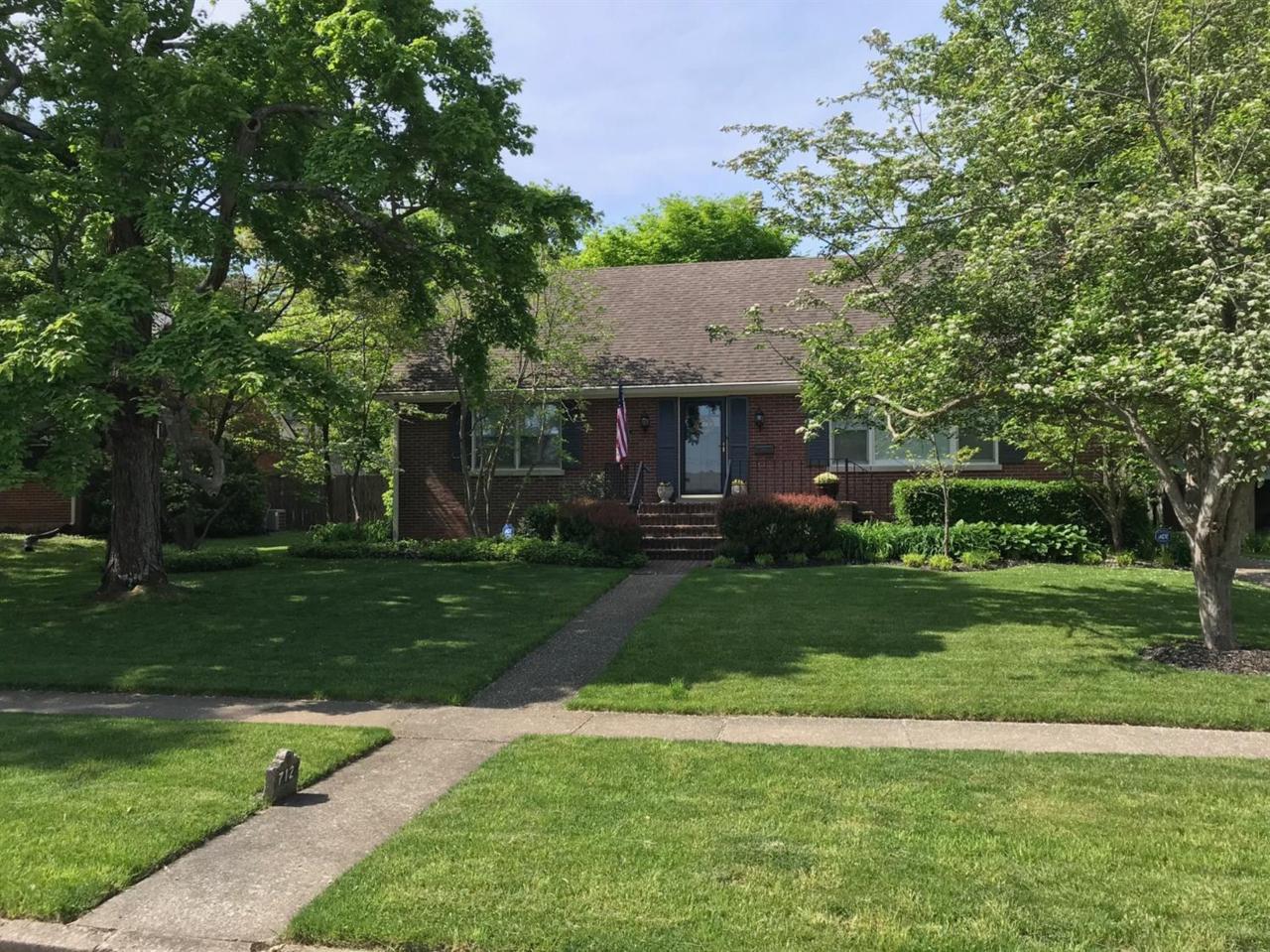 712 Providence Road - Photo 1