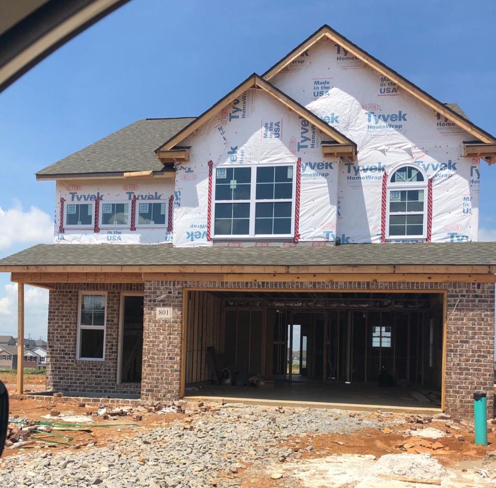 801 Halford Place - Photo 1