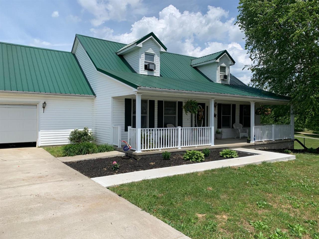 392 Settlement Dr - Photo 1