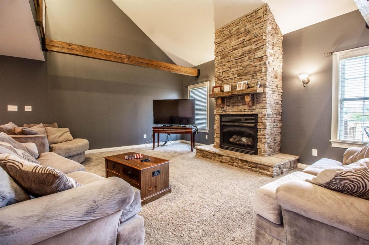 171 Colony Drive - Photo 1