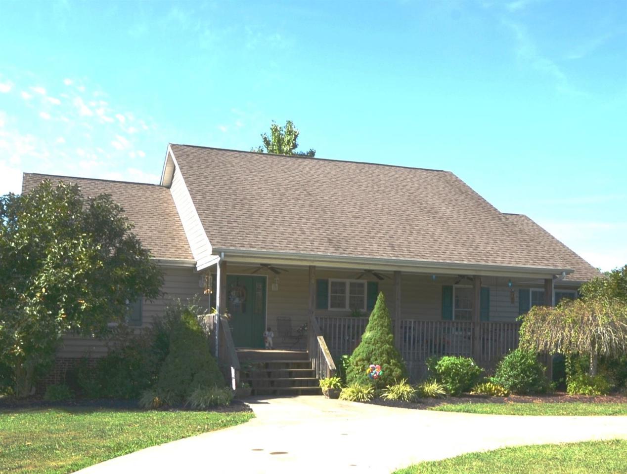 100 Meredith Avenue - Photo 1