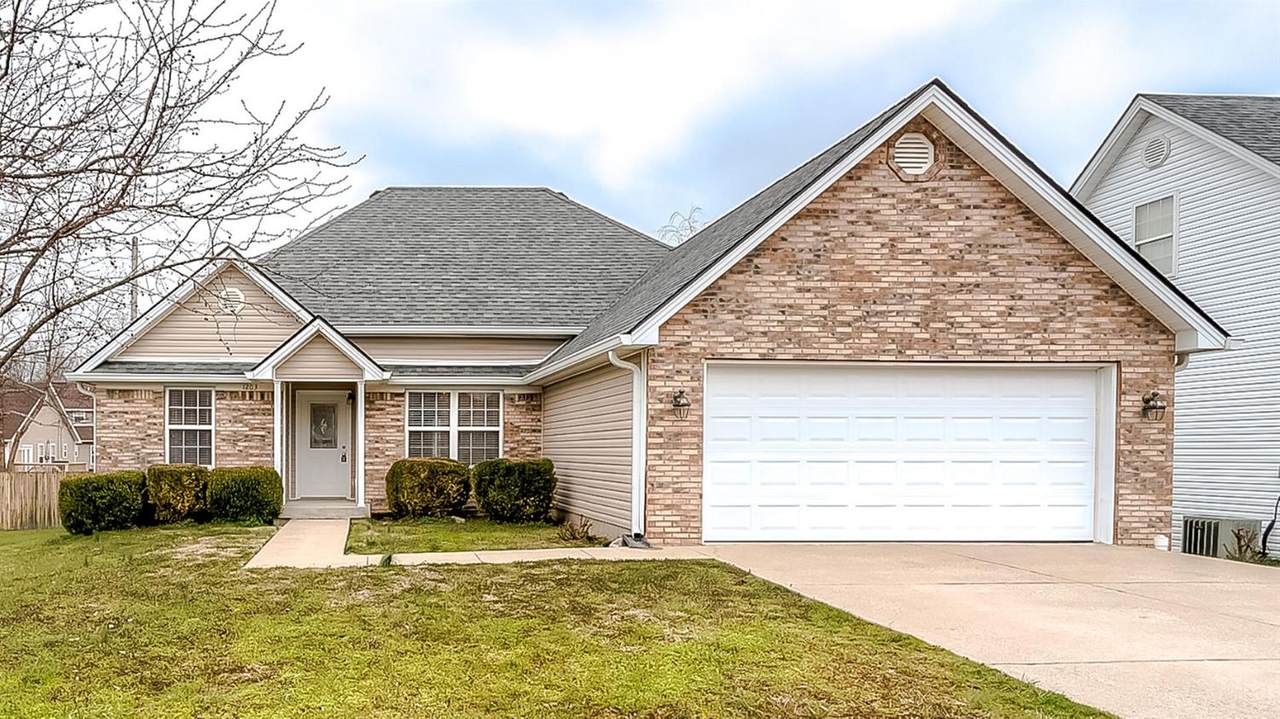 1203 Leathers Lane - Photo 1