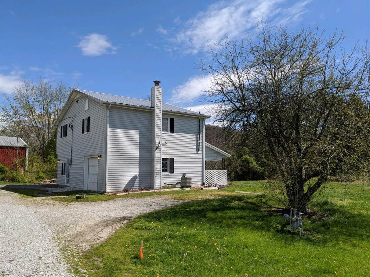 96 Tomahawk Drive - Photo 1