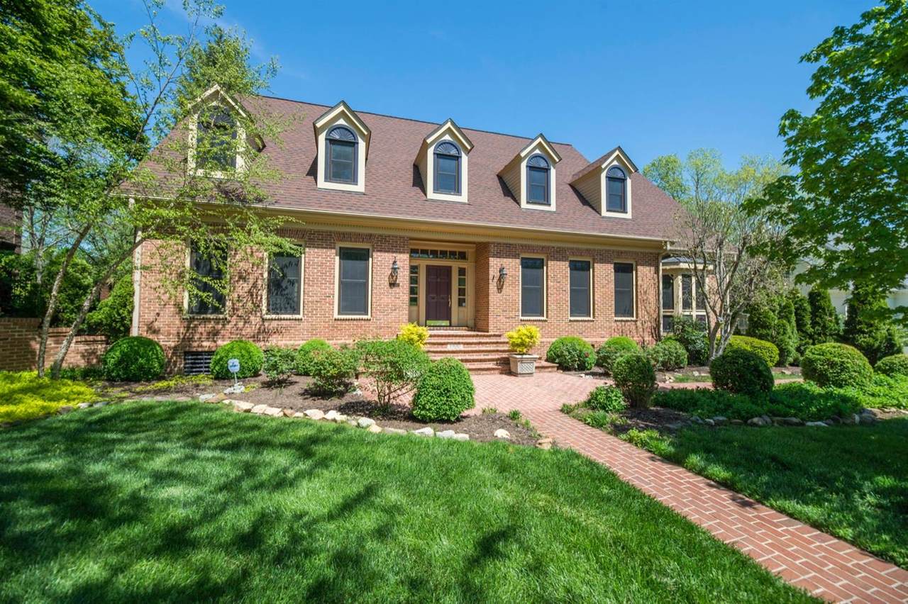 1900 Lakes Edge Drive - Photo 1