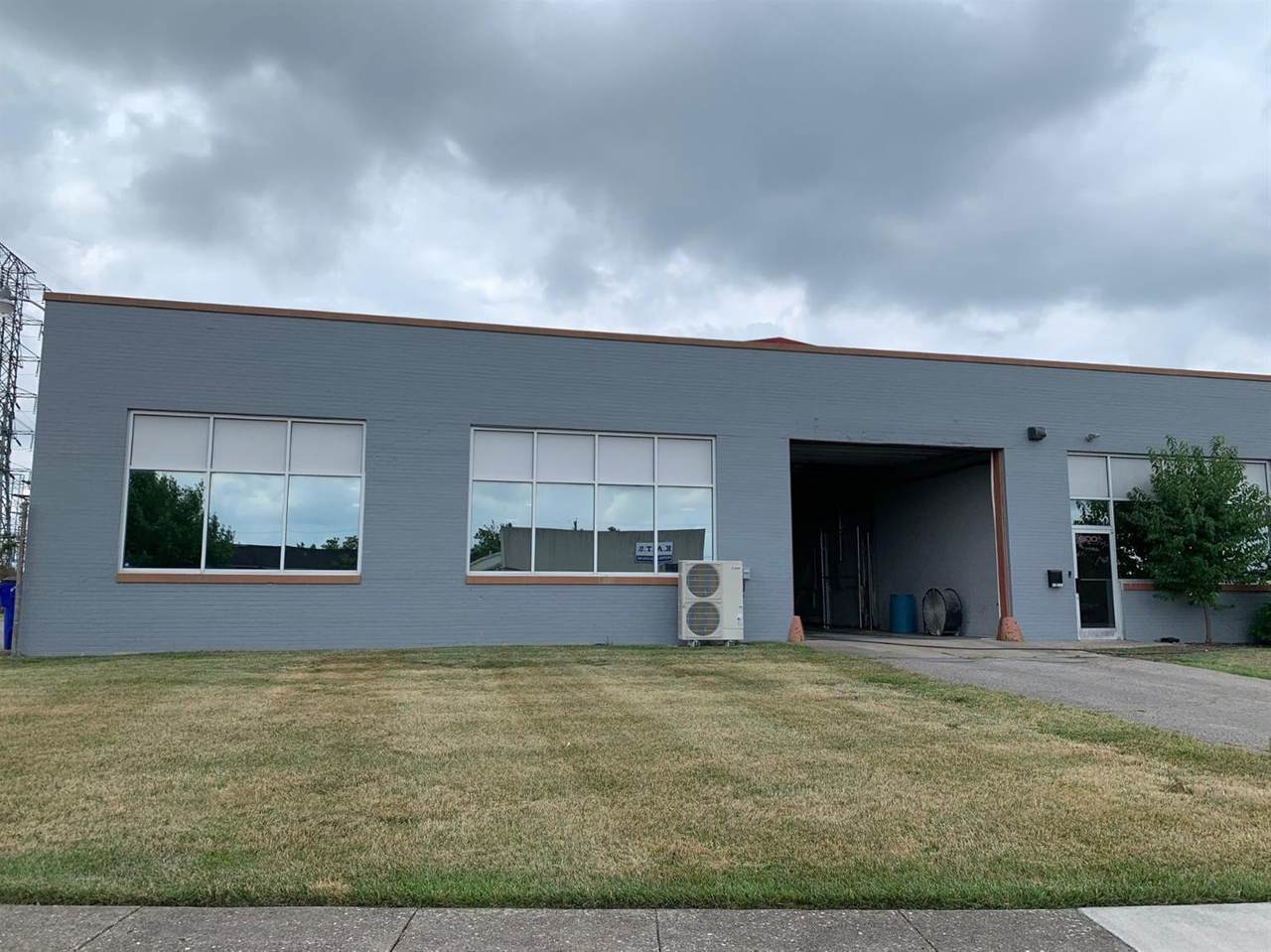 800 Floyd Drive - Photo 1