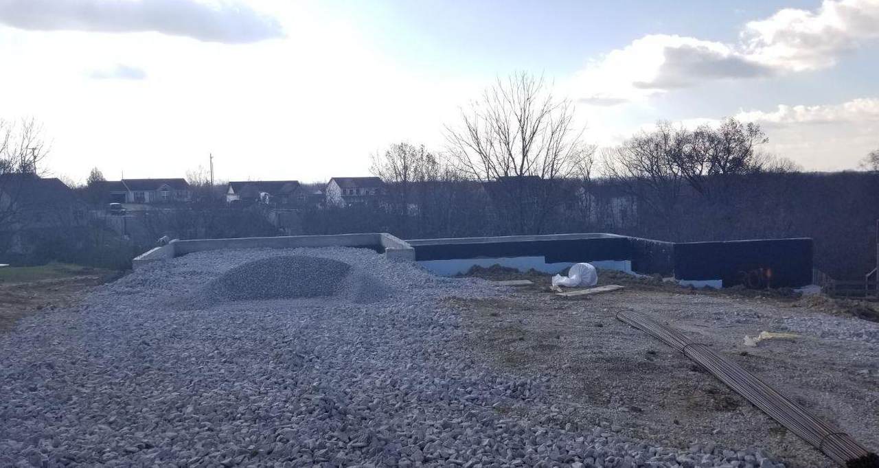 304 Lakeshore Circle - Photo 1