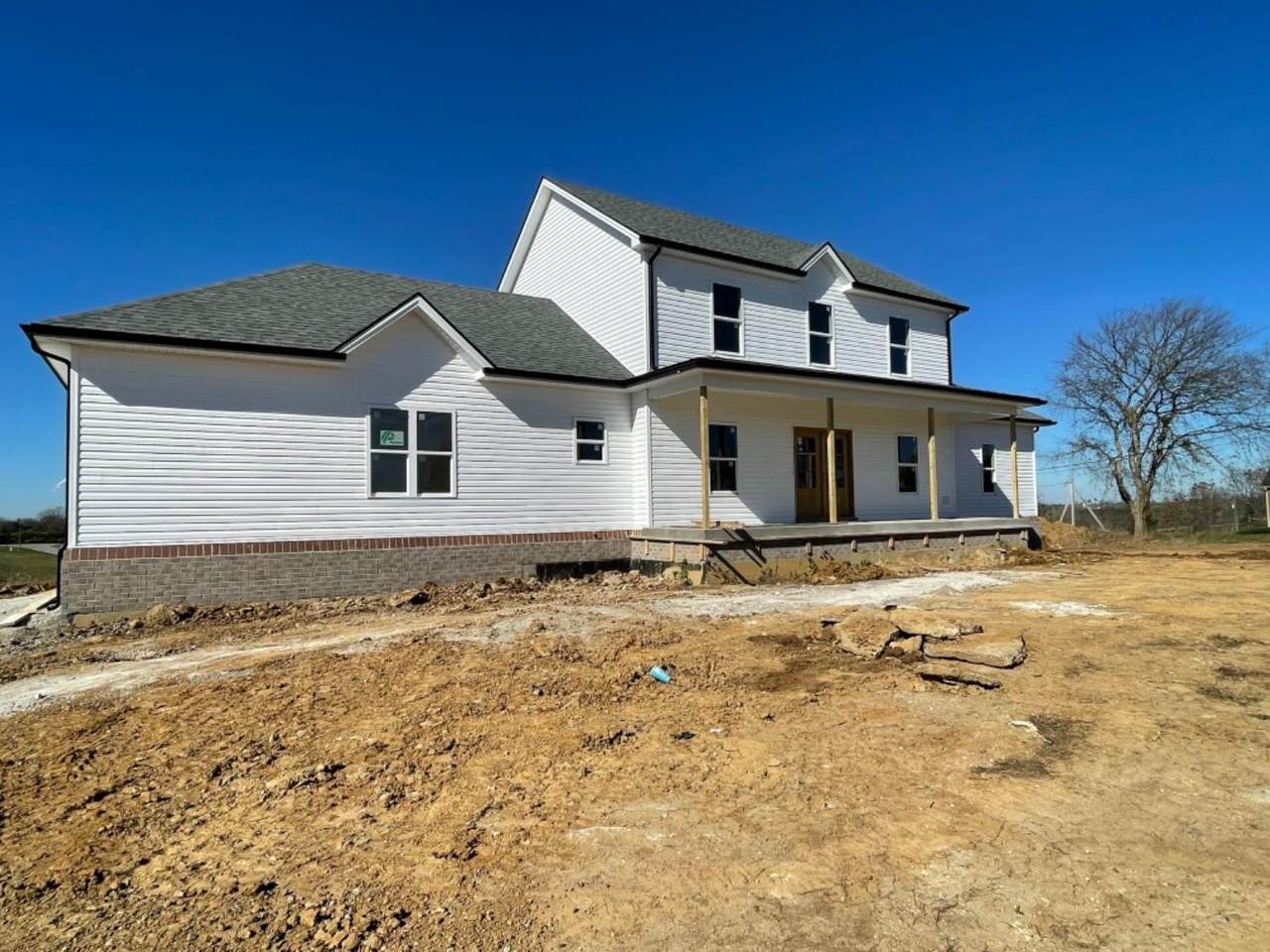 1004 Walnut Grove Circle - Photo 1
