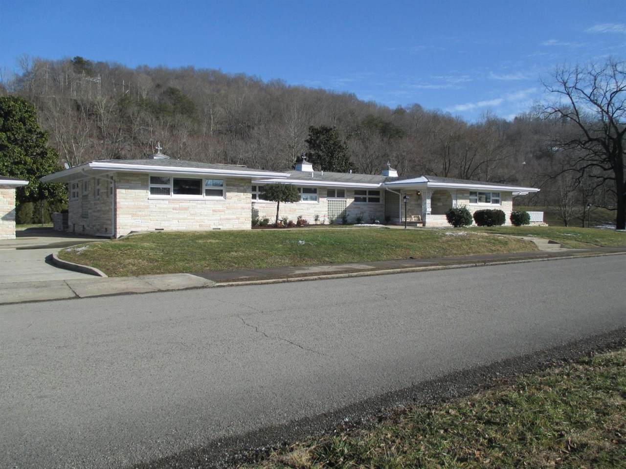 409 2nd Street - Photo 1
